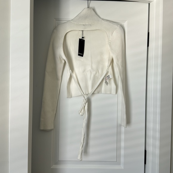 White ribbed backless top - Picture 2 of 2